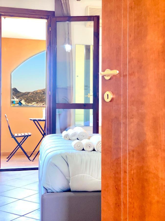 Homey Experience - Navy Sea View Apartments Olbia Extérieur photo
